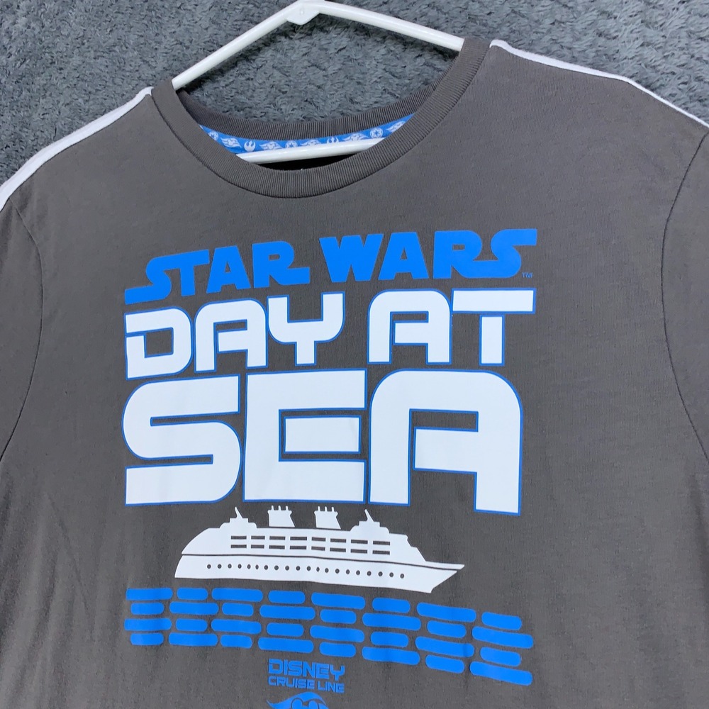 Disney Cruise Line T-Shirt Mens Large Gray Star Wars Day At Sea Graphic Tee